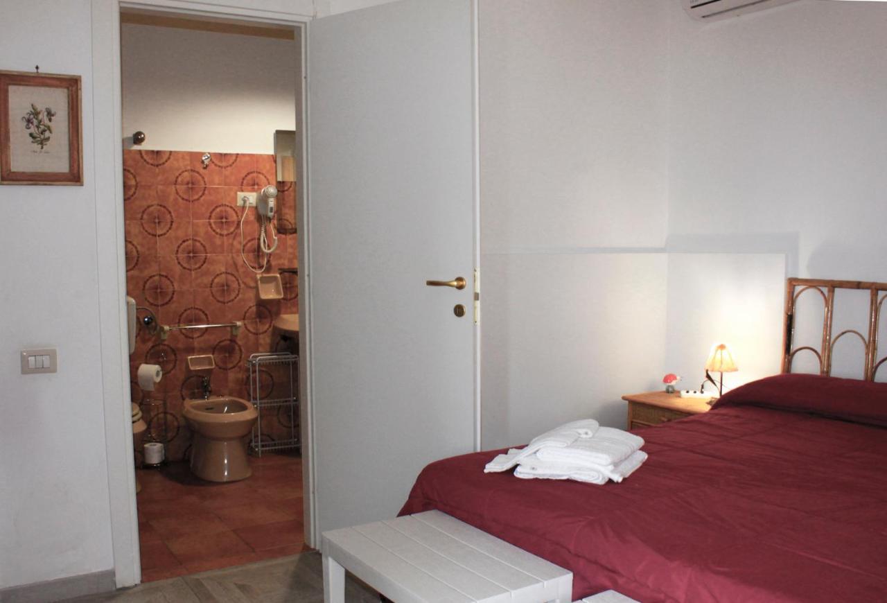 Bed & Breakfast Lighea Giardini Naxos Exterior foto