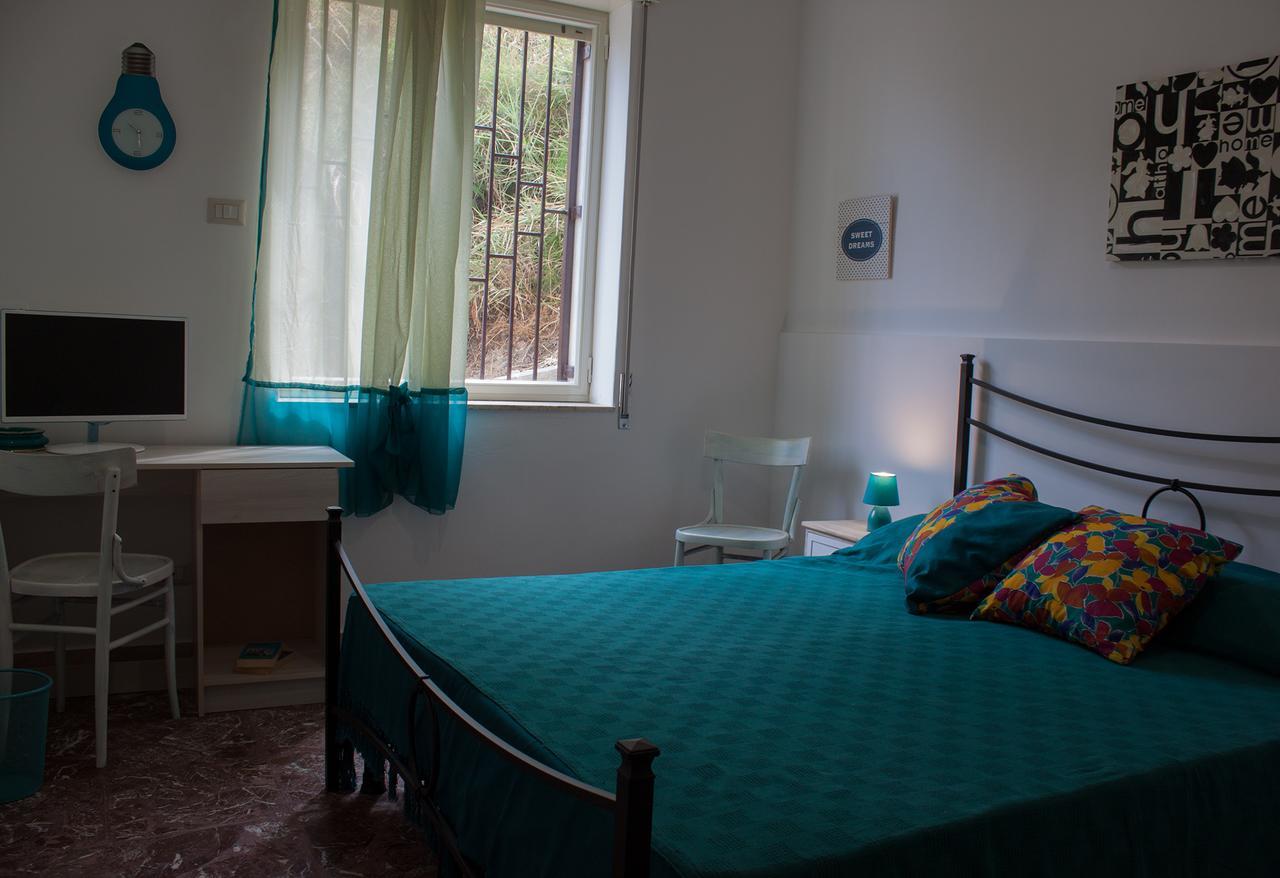 Bed & Breakfast Lighea Giardini Naxos Exterior foto